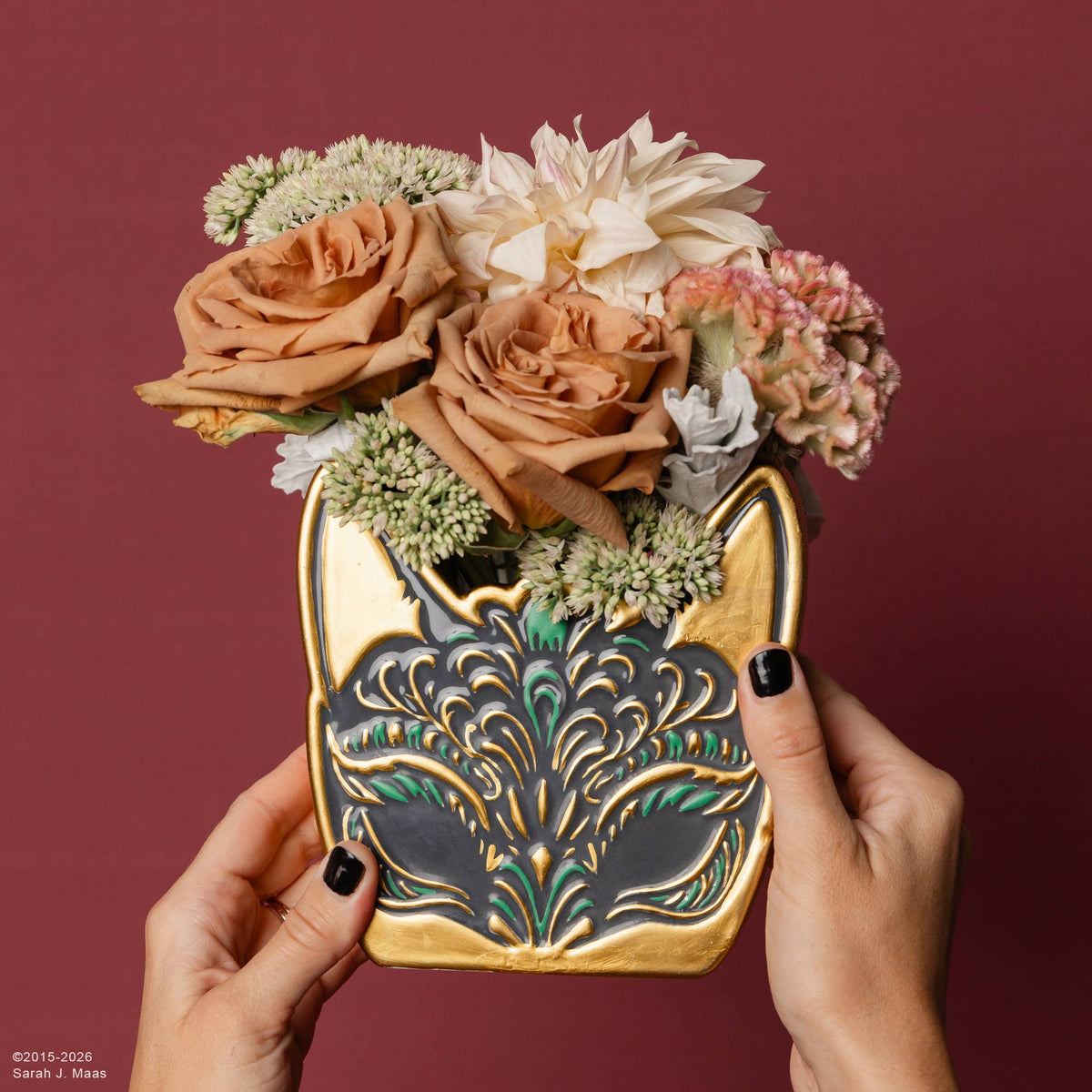 Amarantha's Curse Mask Vase | ACOTAR
