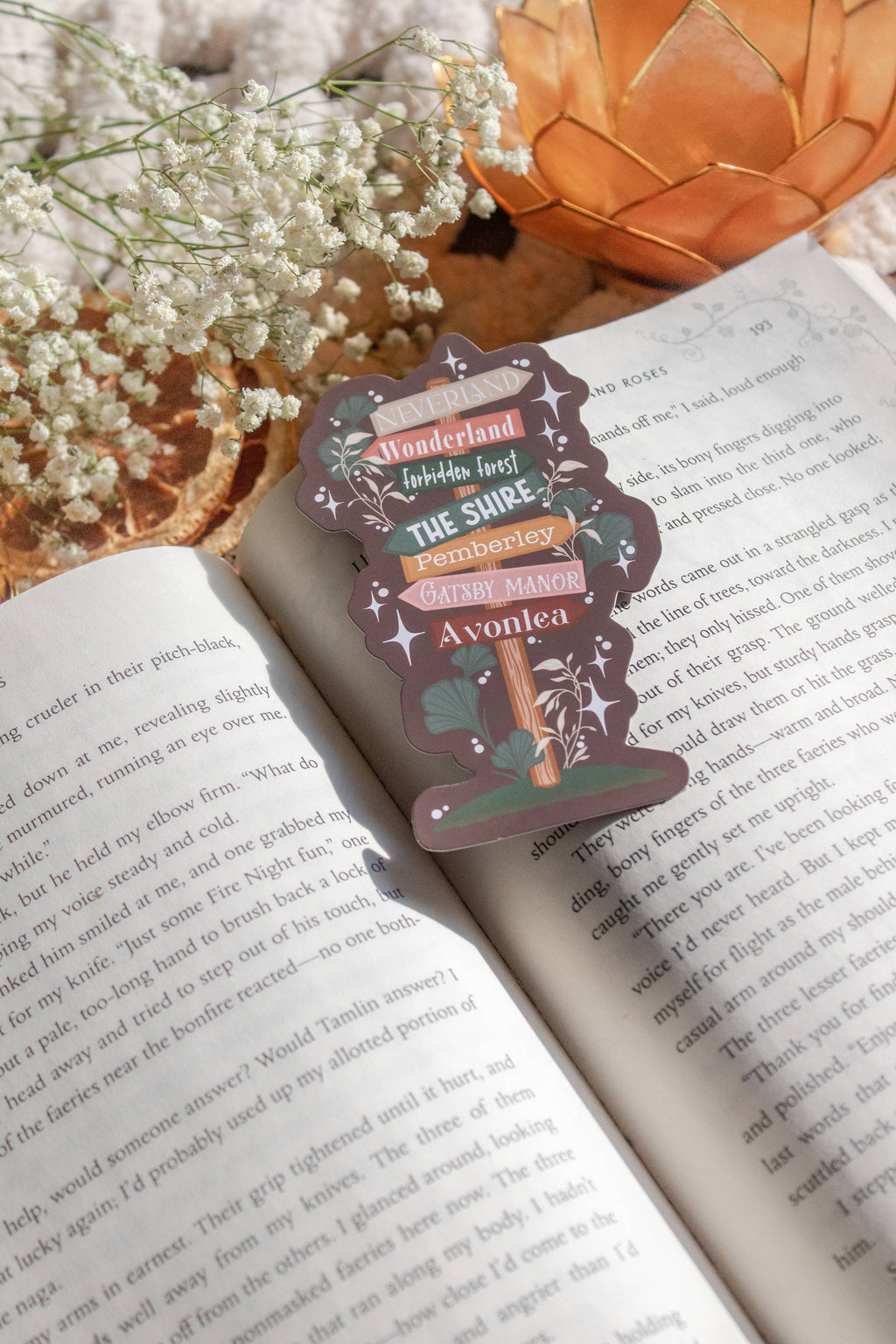 Die-Cut Bookish Bookmark