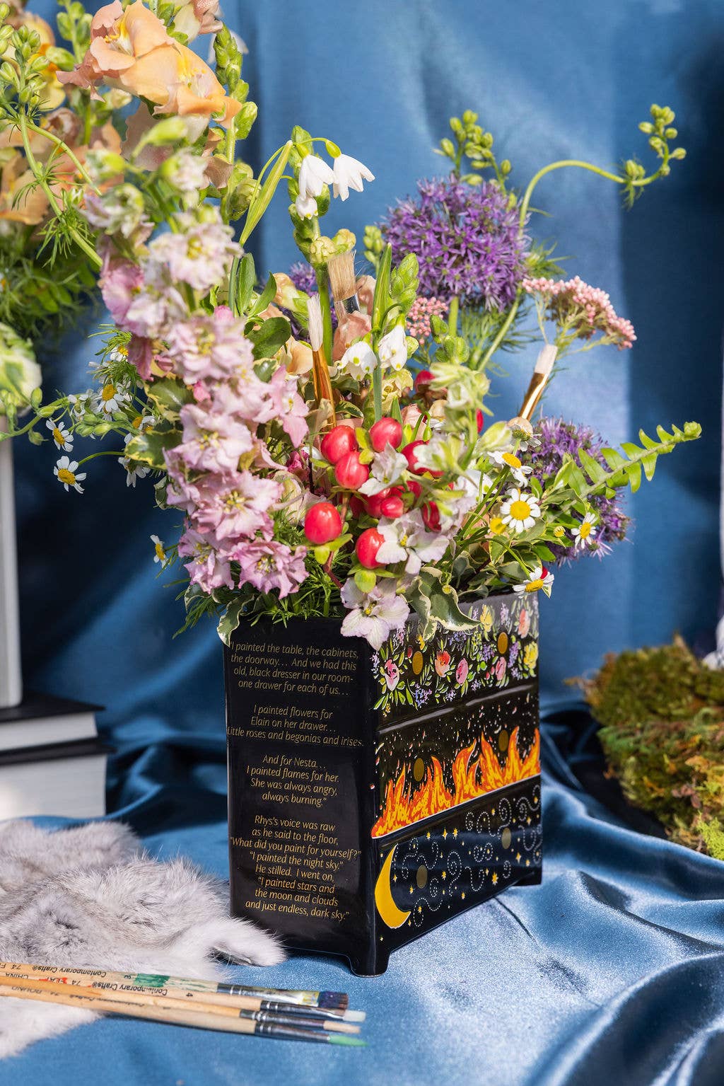 Feyre's Dresser Vase | ACOTAR