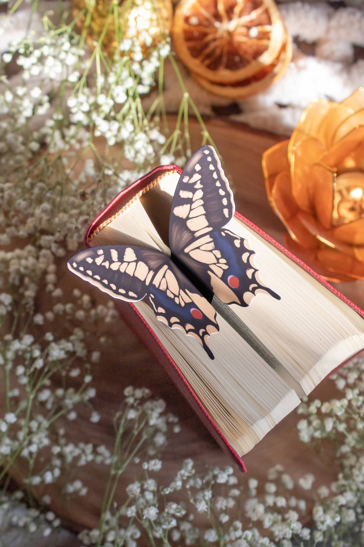 Die-Cut Bookish Bookmark