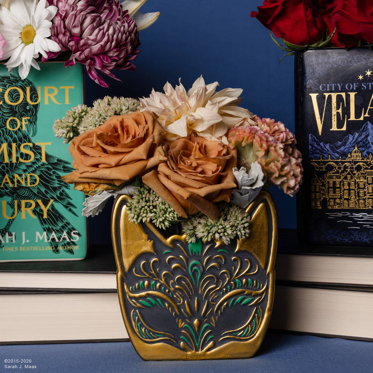 Amarantha's Curse Mask Vase | ACOTAR